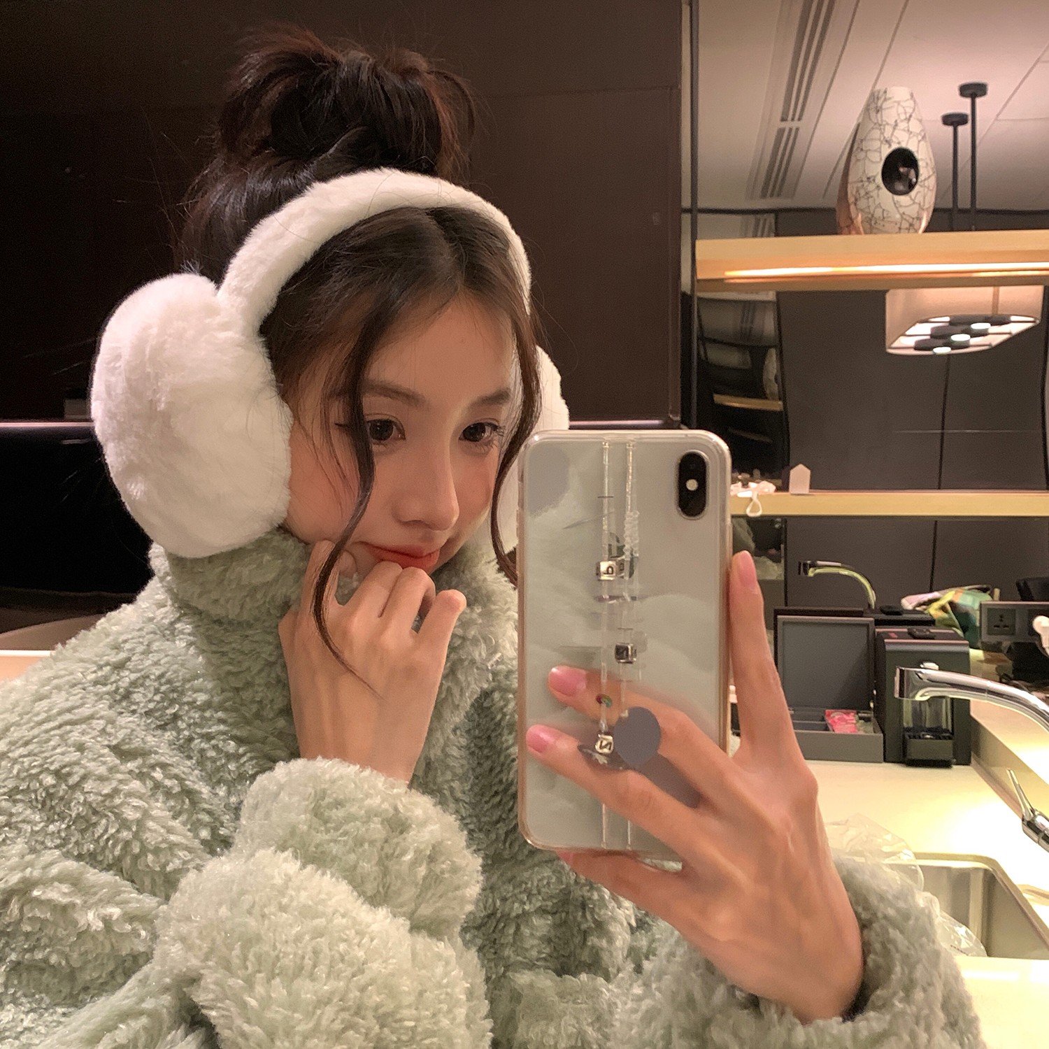 Xinbangbang ソフトでかわいい大きなぬいぐるみイヤーマフ冬暖かい不凍液耳保護ヘッドバンドヘッドフォンタイプのイヤーマフ女性用