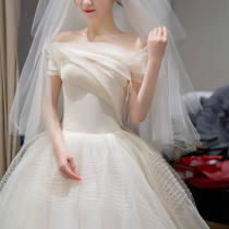 New wrinkled word shoulder forest wedding dress fairy simple Korean light luxury satin travel photo welcome autumn satin