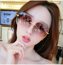 Hong Kong I Tgreg new sunglasses female ins Korean version of the tide round face anti-UV sunglasses street shot driving glasses
