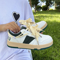 Japanese chic retro moral training shoes women Street Photo niche color color small white shoes low board shoes 2021 New Tide