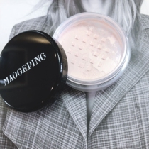 Mao Geping powder oil control makeup powder long-lasting non-makeup light feeling soft and moist powder sample 2G matte brightening
