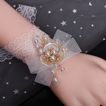 High-grade wedding bride bridesmaid Pearl wrist flower Chinese red wedding wedding bridesmaid sister wrist flower Pearl