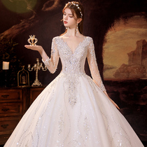 Main wedding dress 202021 New Bride wedding big tailing heavy industry French long sleeve V collar senior sense Winter