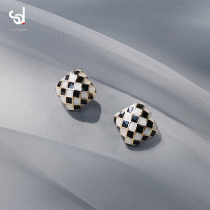 Autumn and winter earrings female sterling silver niche design advanced sense chess plate earrings black and white silver earrings 2021 New Tide