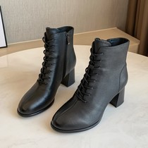 WUXIE Yaye style black street shot 8 holes leather slim boots female thick heel side zipper high heel boots