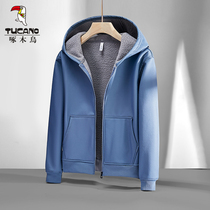 Woodpecker soft shell coat mens and womens autumn and winter windproof waterproof plus velvet thickened warm hooded sweater fleece jacket