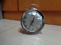 Shell fuchsia Shanghai Far East Clock Factory Locomotive brand alarm clock collection nostalgia-1965