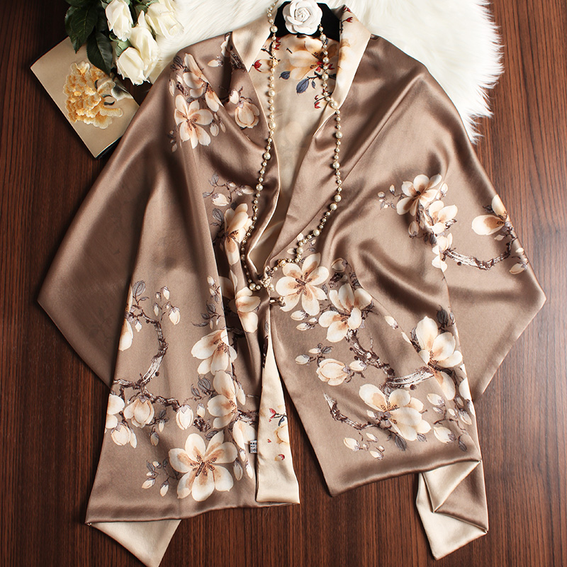 Summer silk shawl scarf double-button silk silk scarf female double-sided magnolia to send mother Hangzhou silk