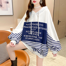  200 kg age-reducing maternity tops autumn new mid-length loose hooded contrast color pregnant womens long-sleeved sweater women