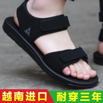 2021 new summer youth sandals mens trends Korean version 100 hitch student casual Vietnamese men outwear beach shoes