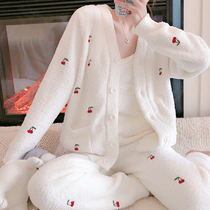 Daily Gtra ~ Little Red Book recommends pajamas female autumn and winter coral velvet cherry sweet cardigan three-piece set