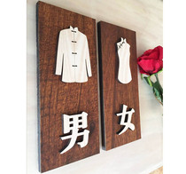 Customized wooden toilet signs High-end mens and womens toilets toilet house number Customized creative wooden cards