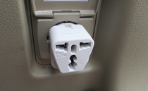 Imported Toyota Prado overbearing trunk 220V conversion head domestic car power plug European standard transfer