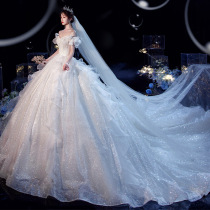 Advanced texture French main wedding dress 2021 new bride shoulder temperament Palace style high end lace big tail