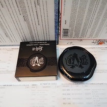 KVD Kat Von D matte oil control honey powder cake# Light dress makeup powder cake 8g