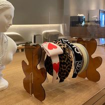 Korean version of ins style new cartoon bear bow hair hoop first jewelry hair band storage display stand