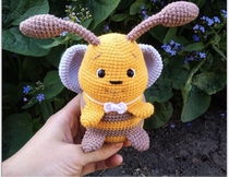小想の店crochet graphic doll manual DIY tutorial GCW013 cute pet bee fat bee (middle)