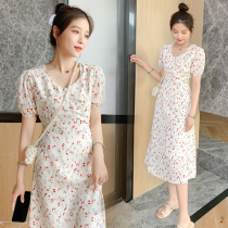 Maternity wear Foreign trade brand discount store shopping mall cut off the code to withdraw the end of the cabinet floral chiffon breast-feeding dress