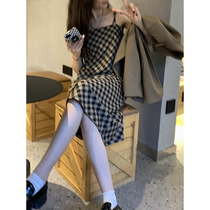 Hhyii inner dress autumn dress 2021 new female retro temperament design sense niche Plaid sling skirt