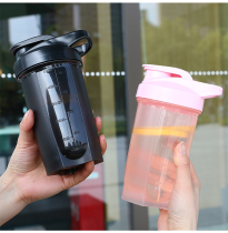 Plastic PROTEIN POWDER MILKSHAKE SHAKE CONVENIENT cup 500ML KETTLE NET red fitness sports CUSTOM LOGO