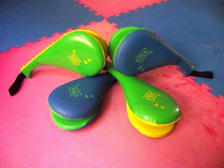 Hot sales Qin vertical MY4109 colorful children Taekwondo foot target training foot target double-leaf target chicken leg target foot plate kick target