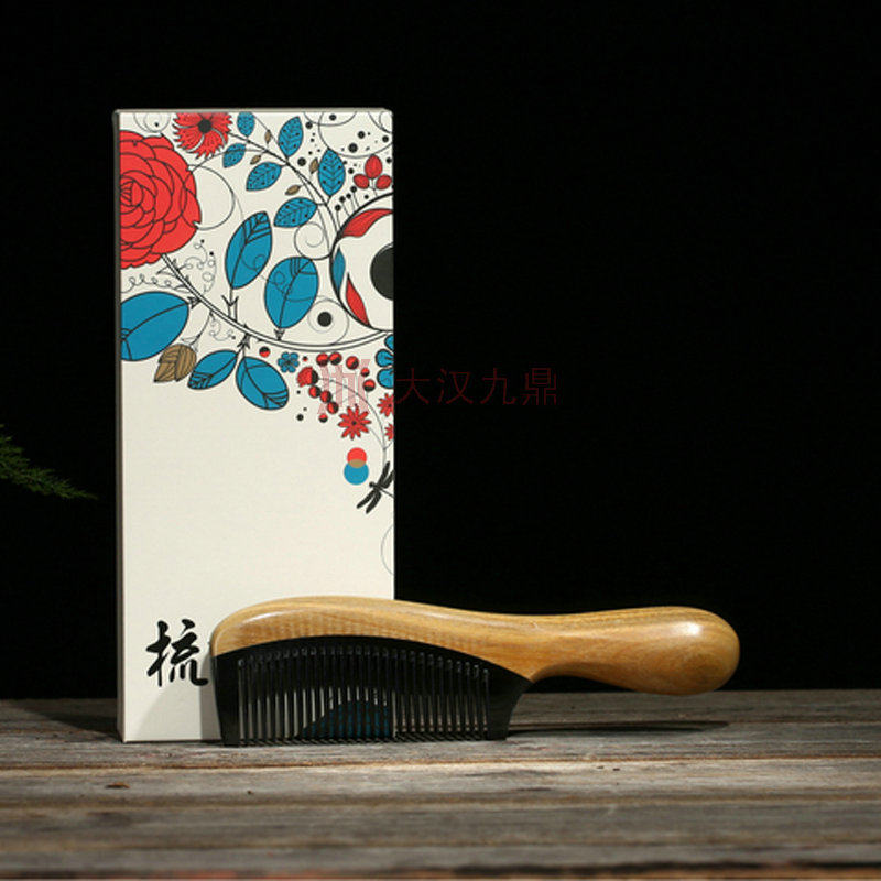 Green sandalwood carved head comb craft redwood comb anti-static wood comb (green sandalwood comb) embedded cow bone