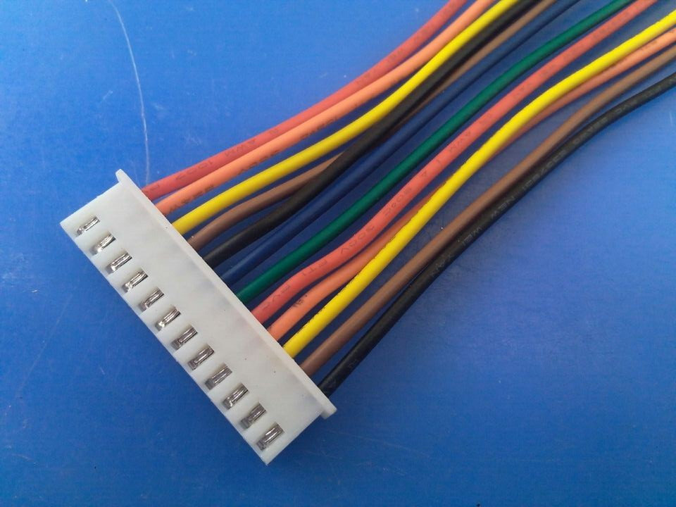 The manufacturer produces customizable XH2.54mm cable 12Pin terminal cord 1007 22 x 12 core electronic wire