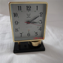White pigeon old-fashioned clockwork horseshoe watch classic nostalgic collection mechanical alarm clock