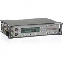 2-channel analog and digital interface for SOUND-DEVICES722 portable digital recorder